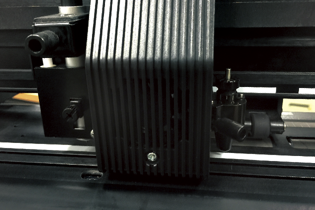 Двойной держатель инструмента (только для модели с функцией Creasing)